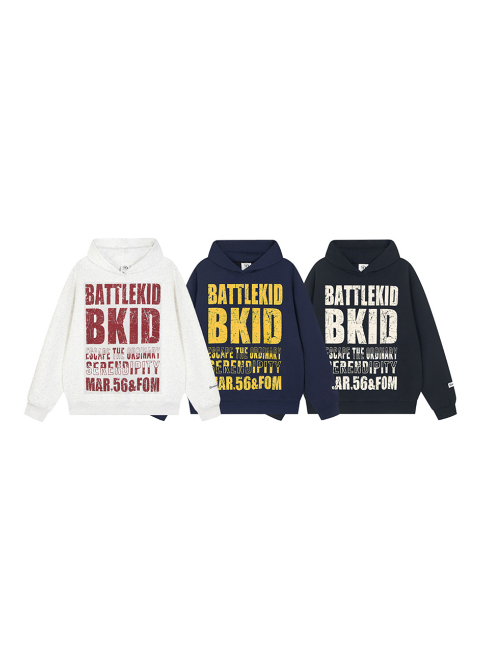 Sudadera con capucha y letras estampadas en contraste de color para niña