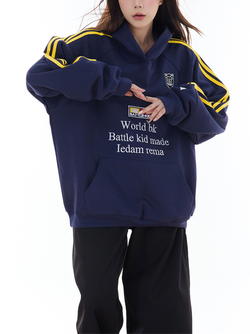 Sudadera con capucha y cincha de color en contraste para niña